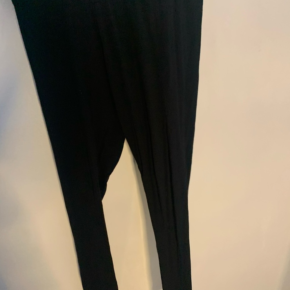 black leggings